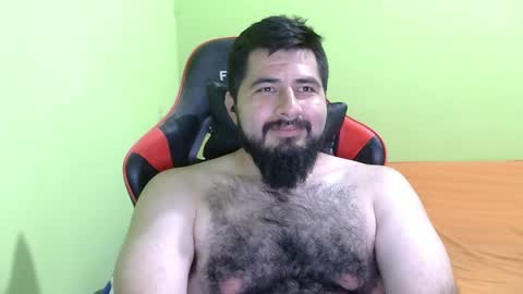 Snapshot of daviddelz chatting on February 14, 8:10 am David online show from February 14, 8:10 am