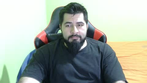 Snapshot of daviddelz chatting on February 16, 5:37 am David online show from February 16, 5:37 am