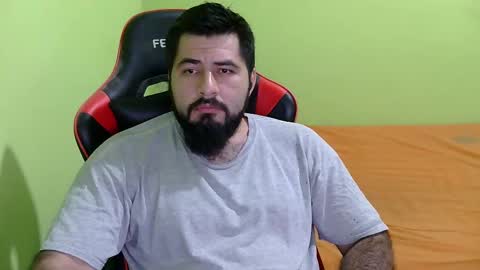 Snapshot of daviddelz chatting on February 17, 6:20 am David online show from February 17, 6:20 am