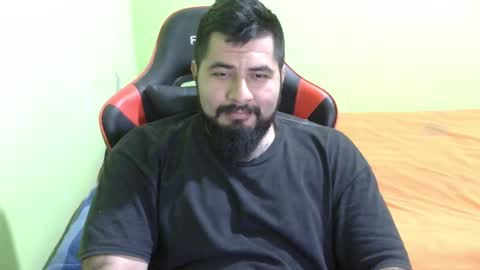 Snapshot of daviddelz chatting on February 26, 4:47 am David online show from February 26, 4:47 am