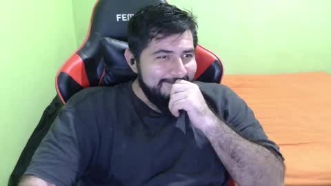 Snapshot of daviddelz chatting on November 23, 8:58 am David online show from November 23, 8:58 am