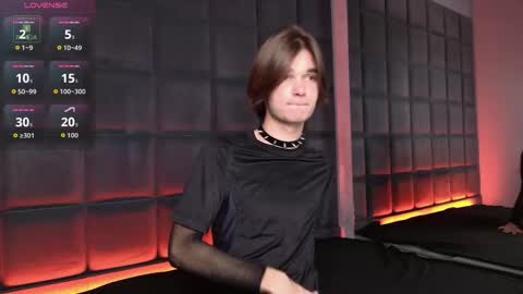 Snapshot of davidleatherhoff chatting on November 6, 3:24 pm DAVID online show from November 6, 3:24 pm