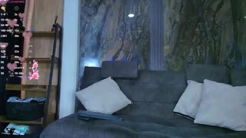 Snapshot of daviid_laid_ chatting on February 20, 7:58 pm David online show from February 20, 7:58 pm