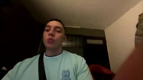 Snapshot of davinson_01 chatting on December 30, 8:32 am Davinson online show from December 30, 8:32 am