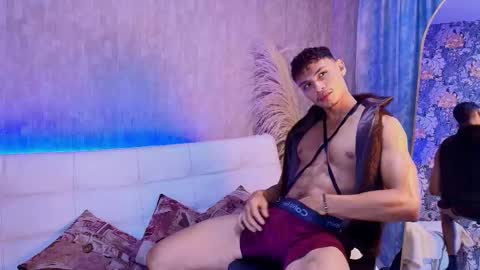 Snapshot of davis_saint chatting on March 2, 12:01 pm Davis online show from March 2, 12:01 pm