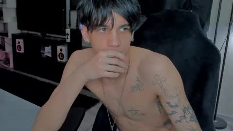 davis online show from April 1, 1:50 am