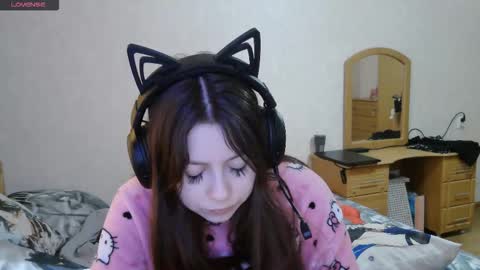 Alice online show from October 14, 8:48 am