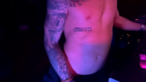 Snapshot of day__tripper chatting on January 26, 12:43 pm day  tripper online show from January 26, 12:43 pm