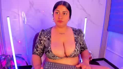 DAYAN online show from May 22, 1:24 am