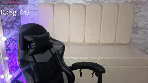 Hi Stream 1500 to 2100 online show from October 26, 8:04 pm