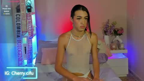 Snapshot of dayanahill2 chatting on June 16, 9:39 pm Dayana Hill online show from June 16, 9:39 pm