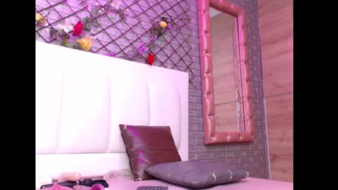 Dayse  online show from December 17, 3:39 pm