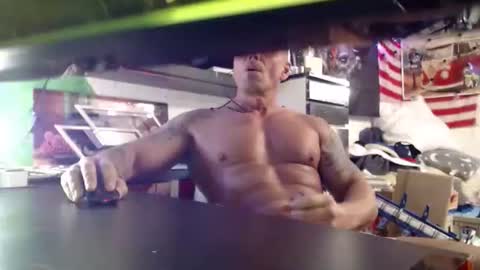 Snapshot of daywalker2013 chatting on November 17, 11:16 am Millenium online show from November 17, 11:16 am