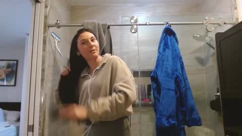 Snapshot of dazeydo chatting on November 12, 9:58 pm Dazey online show from November 12, 9:58 pm