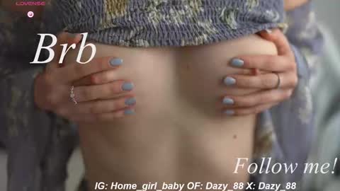 Snapshot of dazy_88 chatting on October 4, 3:15 am Dazy My Fansly online show from October 4, 3:15 am