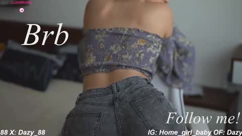Snapshot of dazy_88 chatting on October 9, 3:15 am Dazy My Fansly online show from October 9, 3:15 am