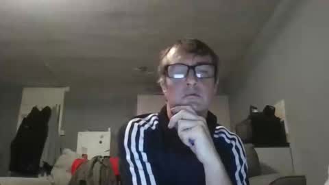 Dazzill online show from November 3, 9:59 pm