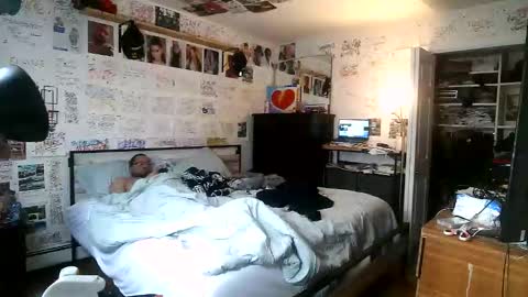 dbeamon92 online show from February 21, 1:01 pm