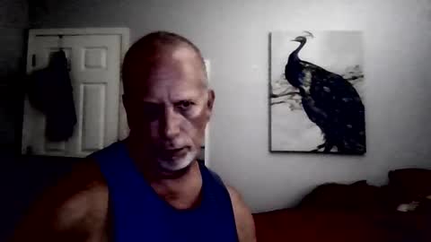 Snapshot of dcoester chatting on May 22, 1:46 am dcoester online show from May 22, 1:46 am