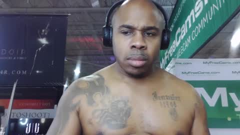 DCrush online show from December 8, 1:24 am