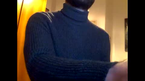 Snapshot of dcs83 chatting on December 21, 4:25 pm dcs83 online show from December 21, 4:25 pm