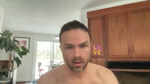 Snapshot of dd84love chatting on February 25, 8:51 pm Daniel online show from February 25, 8:51 pm