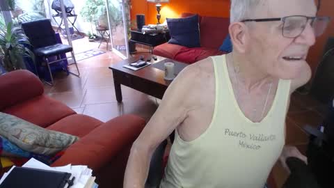 Snapshot of ddaldd chatting on February 21, 9:27 pm NOLADon online show from February 21, 9:27 pm