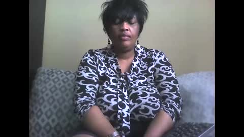 Snapshot of ddboobsnipples chatting on November 15, 9:39 am ddboobsnipples online show from November 15, 9:39 am