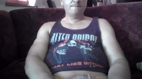 Snapshot of dddermattt chatting on June 18, 9:36 am Play with me while I watch you german handsome squirtlover love small girls small tits big clit cut c2c shaved online show from June 18, 9:36 am