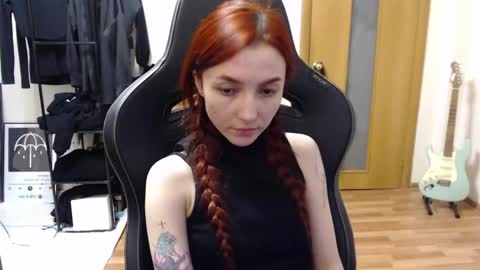 freak online show from December 7, 1:47 am
