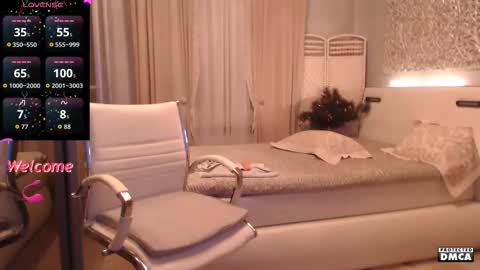 DeaLux  online show from January 9, 5:15 pm