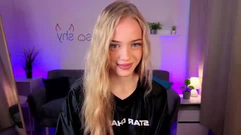 Snapshot of dear_tessa chatting on February 28, 12:39 pm Tessa online show from February 28, 12:39 pm