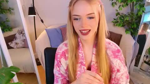 Tessa online show from March 14, 1:38 pm