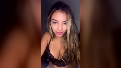 dearbela online show from April 20, 11:02 am