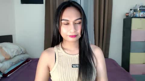 dearest_anna online show from February 25, 12:15 pm