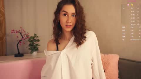 Snapshot of debbibelgard chatting on September 29, 7:19 pm Belga online show from September 29, 7:19 pm