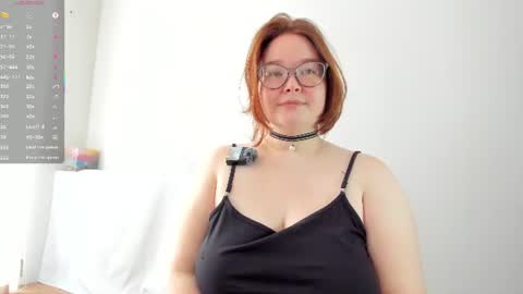 Snapshot of debbiewood chatting on June 15, 5:09 am DeboraDebbieDee online show from June 15, 5:09 am