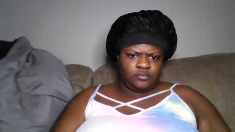 DeboDimples online show from February 8, 6:00 pm