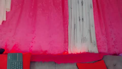 deboragill online show from June 2, 12:01 am