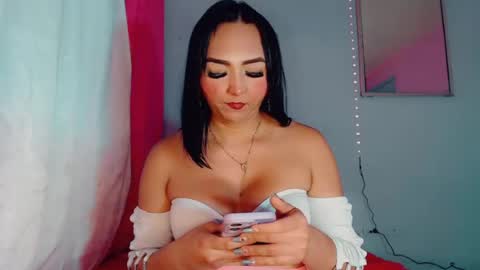 deboragill online show from June 16, 11:07 pm
