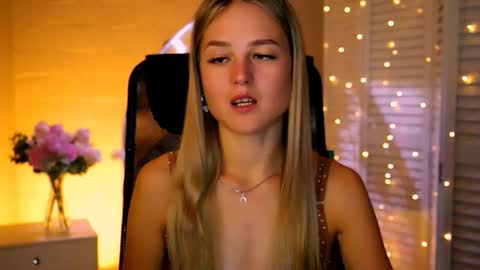 Debora online show from November 13, 3:49 am