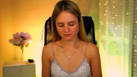 Debora online show from April 11, 3:33 am