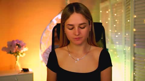 Debora online show from April 26, 3:15 am