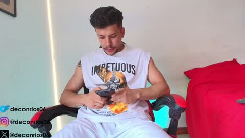 Santiago online show from March 30, 7:04 pm