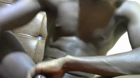 decraze online show from March 18, 8:50 am