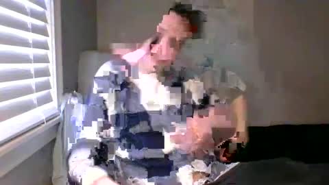 Snapshot of dee4dayz19 chatting on January 12, 2:41 pm Dee4dayz online show from January 12, 2:41 pm