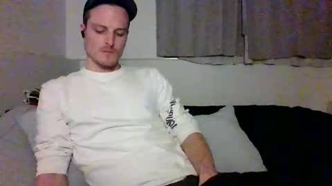 Snapshot of dee4dayz19 chatting on April 26, 1:36 am Dee4dayz online show from April 26, 1:36 am