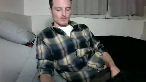 Snapshot of dee4dayz19 chatting on May 1, 2:38 am Dee4dayz online show from May 1, 2:38 am