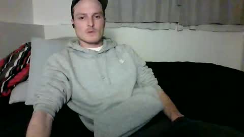 Snapshot of dee4dayz19 chatting on May 5, 2:08 am Dee4dayz online show from May 5, 2:08 am