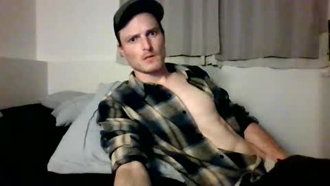 Snapshot of dee4dayz19 chatting on June 3, 3:42 am Dee4dayz online show from June 3, 3:42 am